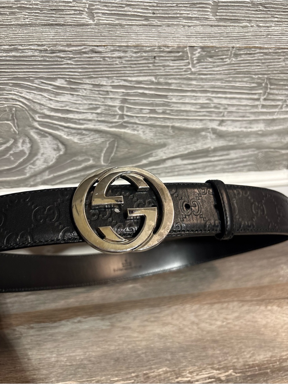 Authentic Gucci Black Guccissima Leather Silver Interlocking G Buckle Belt